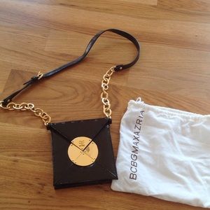Small BCBG cross body purse