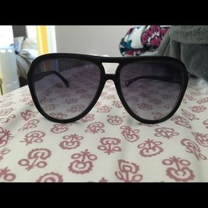 MICHAEL KORS BLACK AVIATOR SUNGLASSES