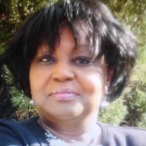 Meet your Posher, Gloria