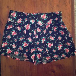 Charlotte Russe Crochet Printed Shorts