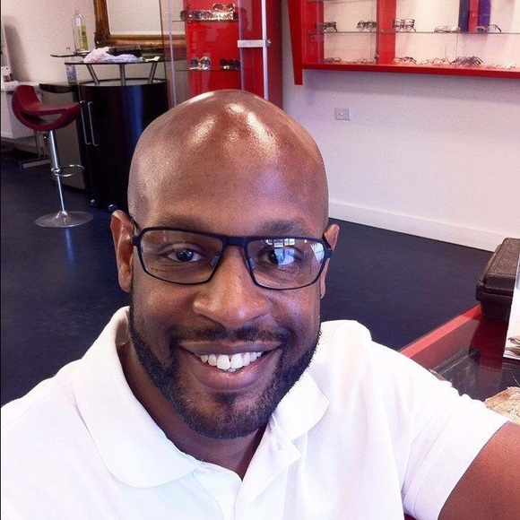 Meet your Posher, Gerrod - Picture 2 of 3