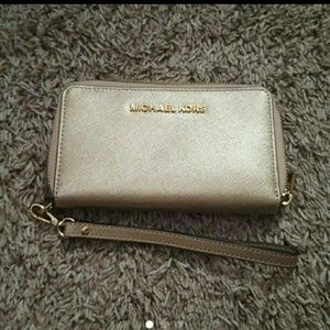 Michael Kors wristlet wallet