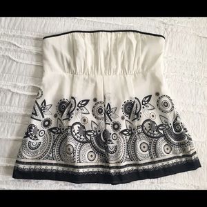 White House Black Market Strapless Top size 4