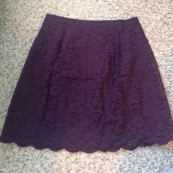 Knee length lace skirt