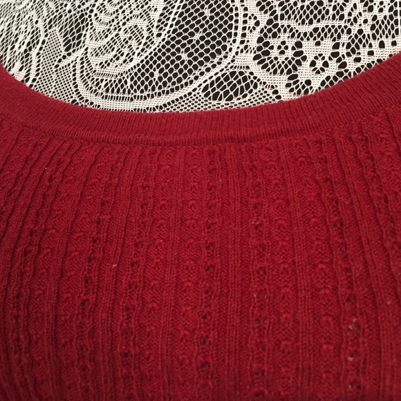 Maroon Basic - Picture 2 of 4