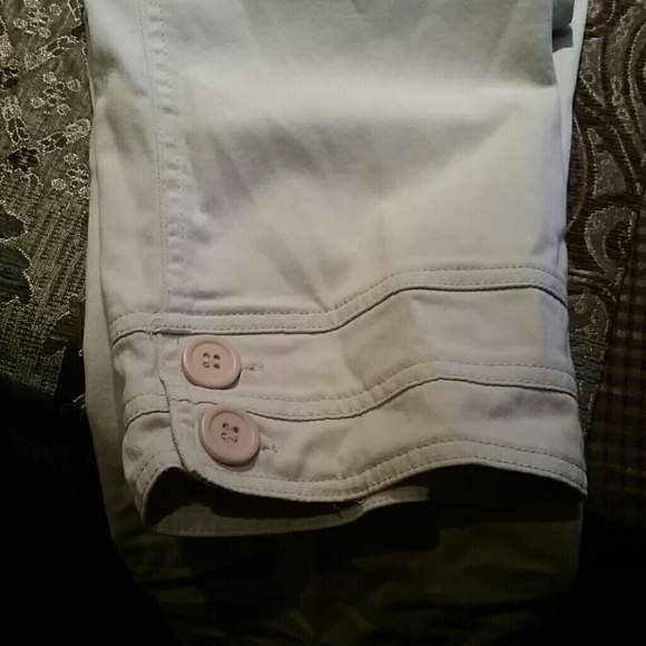 Capri khaki - Picture 1 of 2