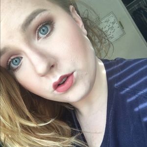 Meet your Posher, Jillian