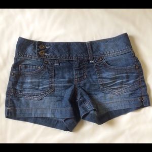 Semi High-Waisted Shorts