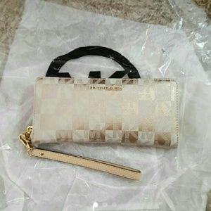 Michael Kors wristlet