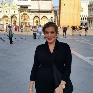 Meet your Posher, Monica