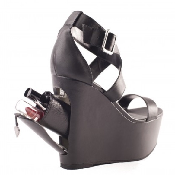 Double Agent Shoes 'The One' in nude - Picture 1 of 4
