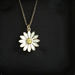 Juicy Couture Daisy Wish Necklace
