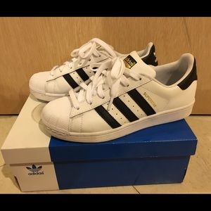 Adidas superstar (women)