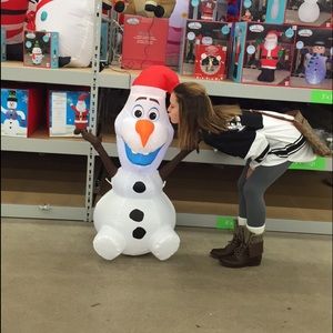 Meet your Posher, Logan