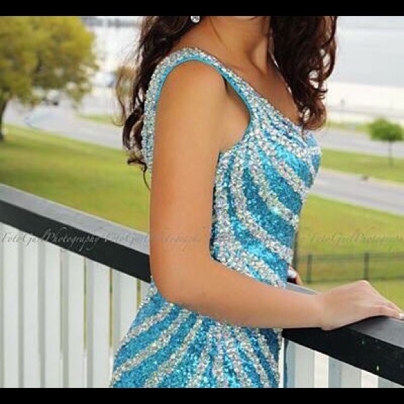 Prom dress