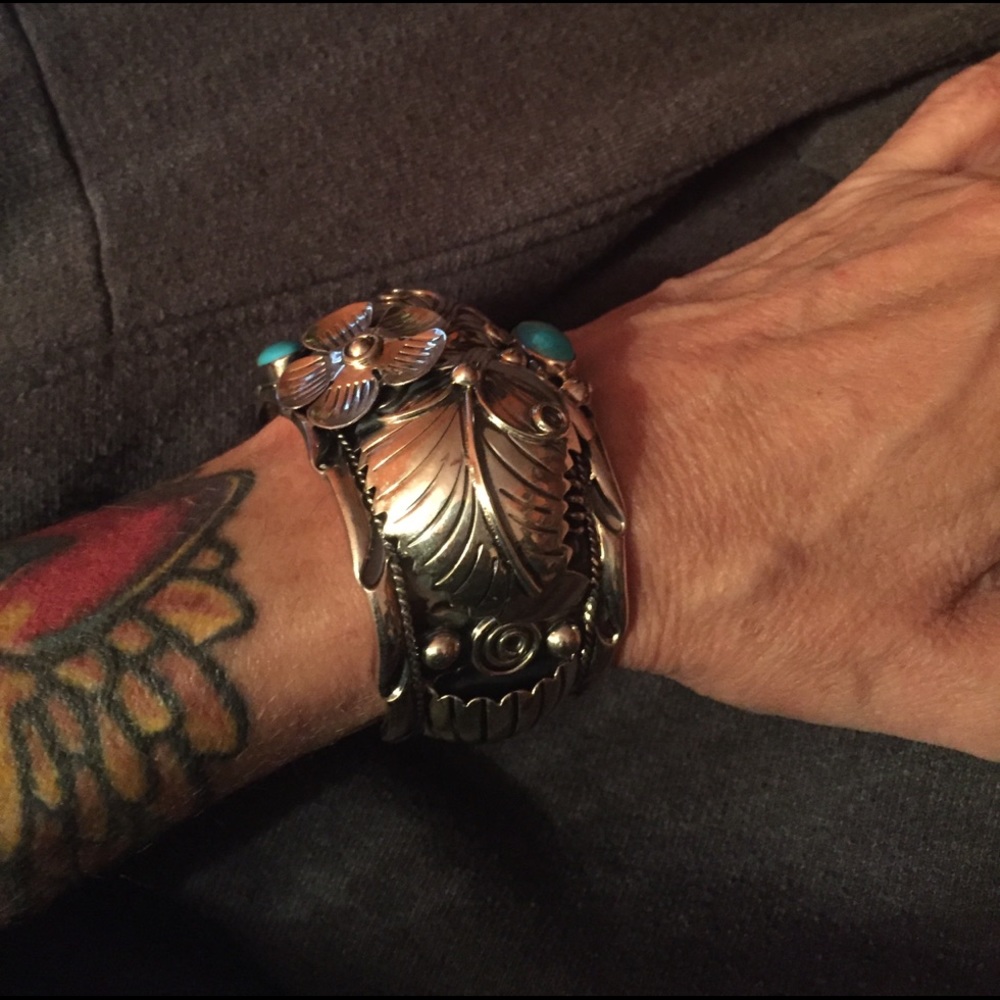 Artisan Crafted Sterling Silver Turquoise Cuff - Picture 7 of 7