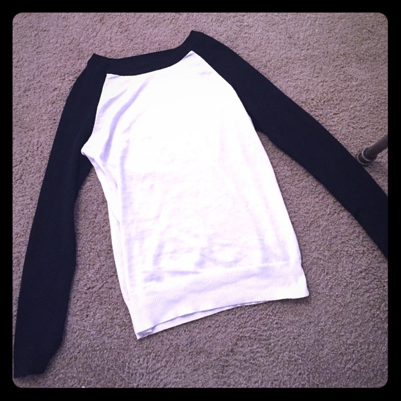Long sleeve sweater top tee