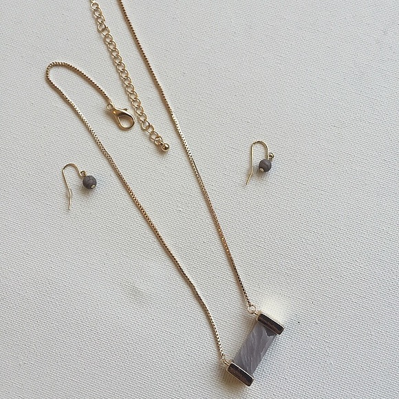 LAST DAY AVAILABLE🎈stone braceletnecklace/earring - Picture 2 of 4