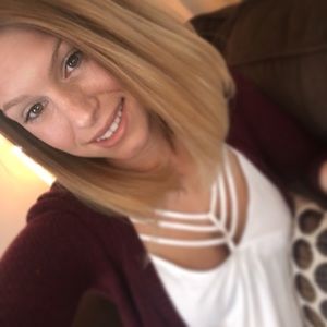 Meet your Posher, Caryn