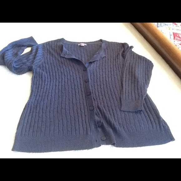 BUTTON UP CARDIGAN