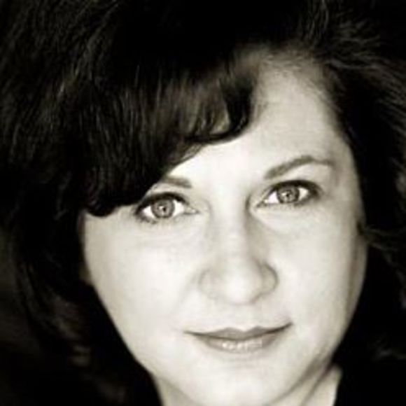 Meet your Posher, Louise - Picture 1 of 1