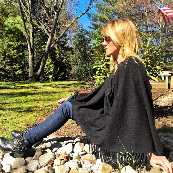 Captiva Cashmere Black Fringed Cape - Picture 2 of 3