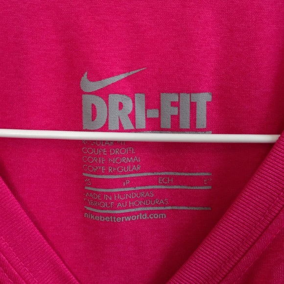 SOLD BUNDLED Nike Dri-fit Live Strong pink Tshirt - Picture 2 of 4