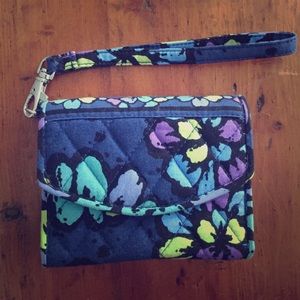 Vera Bradley iPhone Wristlet