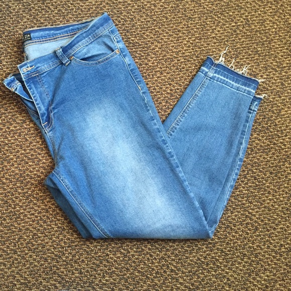 Forever 21+ Frayed Ankle Jeans
