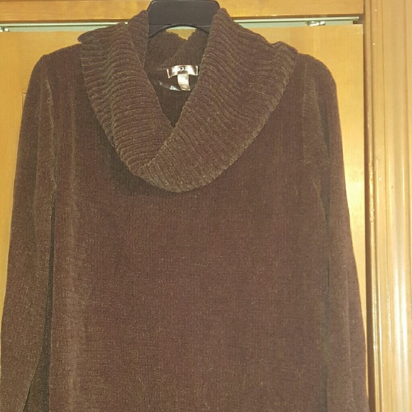 Brown sweater