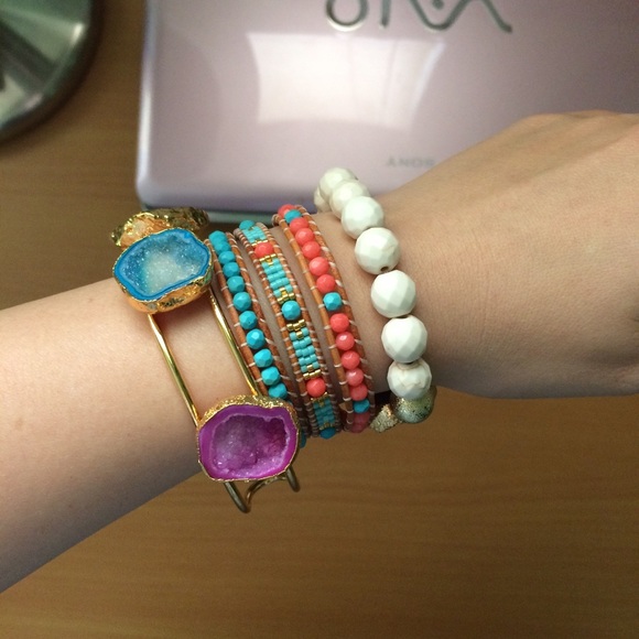 Stacking druzy bracelets - Picture 2 of 4