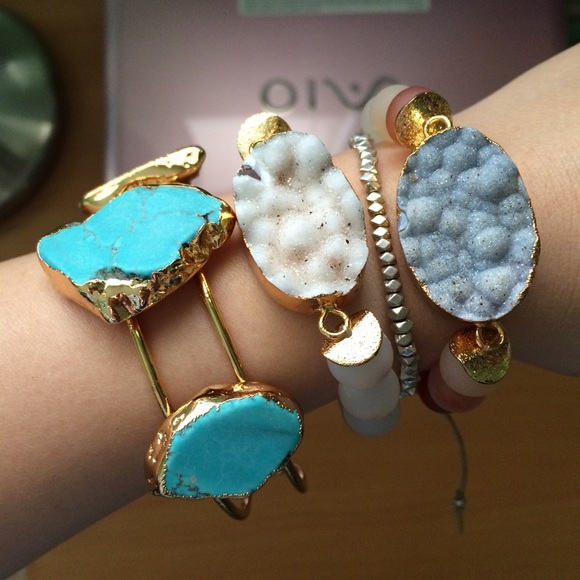 Stacking druzy bracelets - Picture 4 of 4