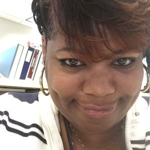 Meet your Posher, Alison