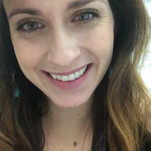 Meet your Posher, Olivia