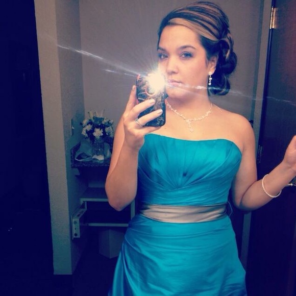 Impressions Dresses & Skirts - Cyber Monday❤️Teal Blue Taffeta Bridesmaid Dress