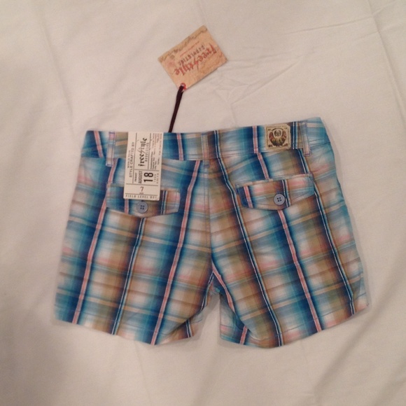FREESTYLE BRAND PLAID SHORTS - Picture 3 of 11