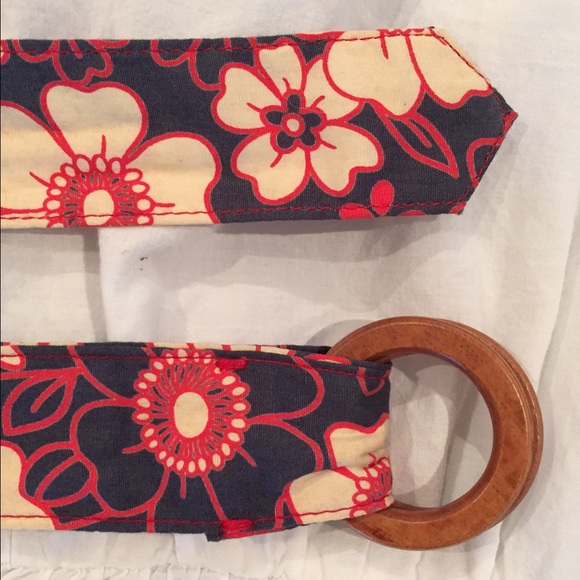 Laurie Weber Hawaiian print belt  Price is firm. - Picture 2 of 3