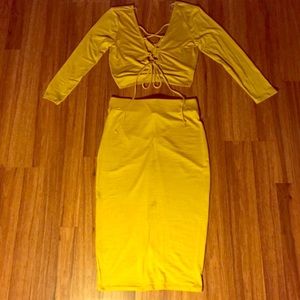 ❣1 DAY SALE+ FREE GIFT❣Adorable mustard 2piece set