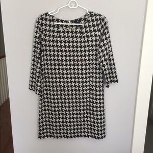Black and White houndstooth H&M dress