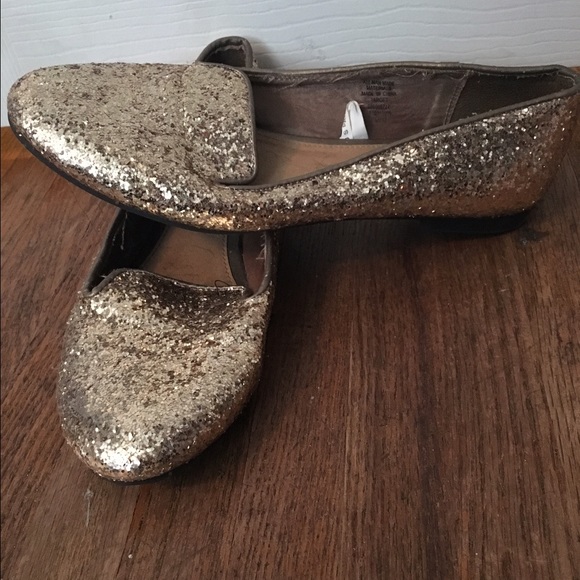 Gold glitter flats!