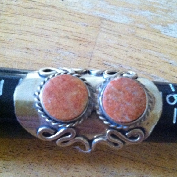 Antique sterling orange coral ring - Picture 4 of 4