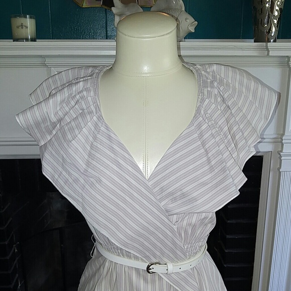 BCBG MAX AZARIA top - Picture 2 of 4
