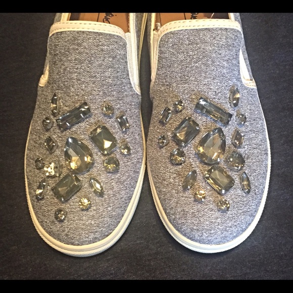 🚫SOLD🚫 Mossimo Slip On Loafer 6.5-7 - Picture 3 of 4