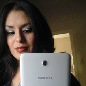 Meet your Posher, Mari