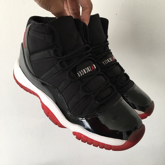 Bred 11s Size 6Y.