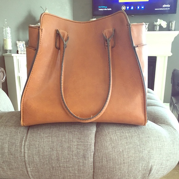 Tan London Fog Purse