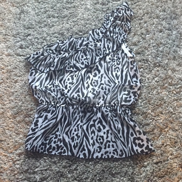 One shoulder zebra print blouse