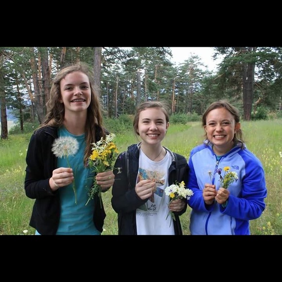 Meet your Posher, Joy - Picture 2 of 4