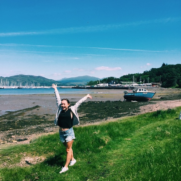 Meet your Posher, Joy - Picture 4 of 4