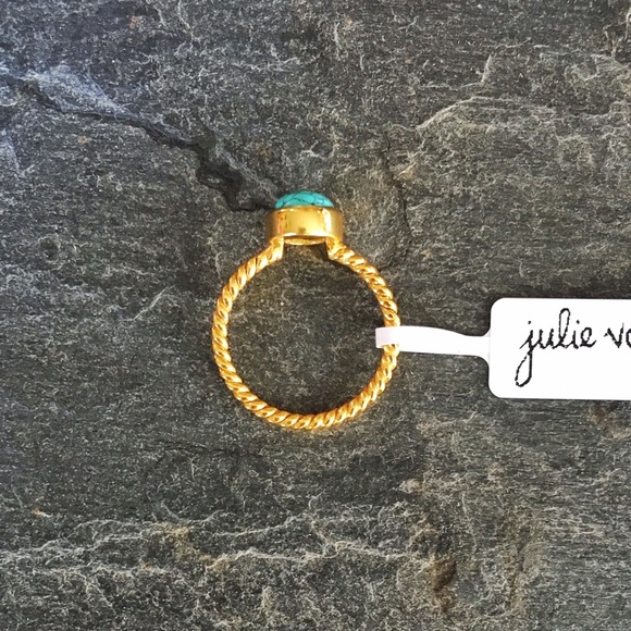 💥SOLD💥Turquoise and Gold Ring - Picture 3 of 3